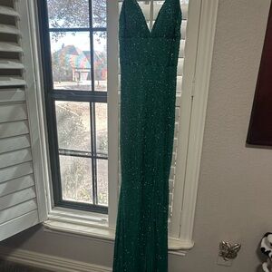 Elegant Green Evening Gown